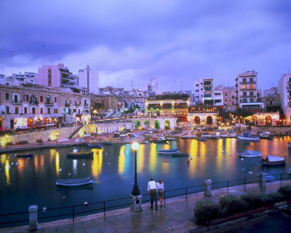 A Lovely 3 Bedroom, 3 Baths Home In The Centre Of Gzira By 360 Estates Exterior photo