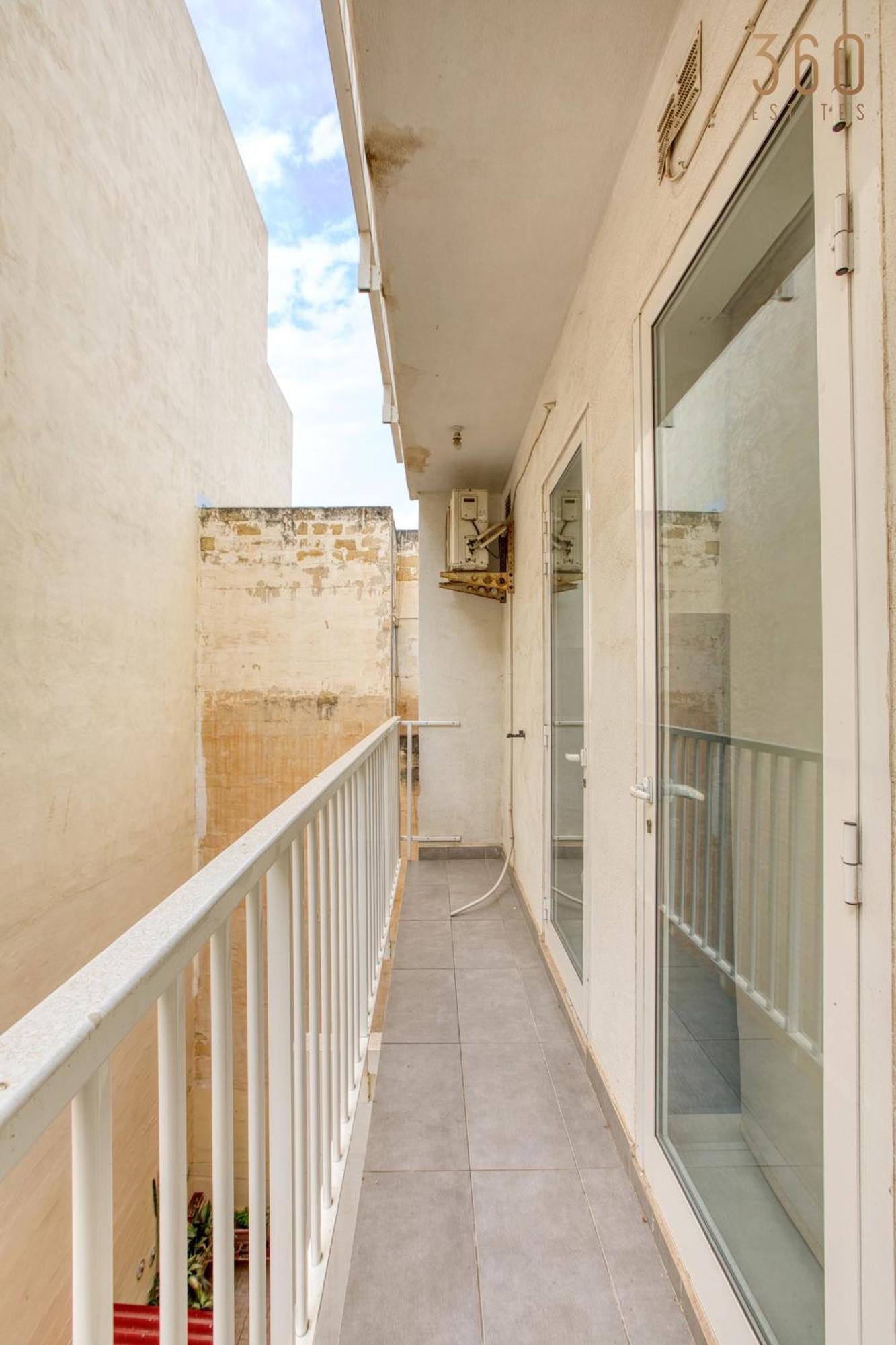 A Lovely 3 Bedroom, 3 Baths Home In The Centre Of Gzira By 360 Estates Exterior photo